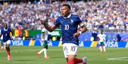 Mbappé eurogol e doppietta, la Francia non sbaglia l'esordio Mondiale. Il Senegal dura solo un tempo