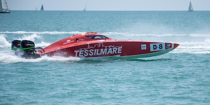 A Rodi Garganico torna il campionato del mondo offshore: dieci catamarani pronti a dare battaglia in mare