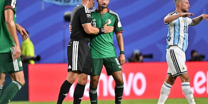 Mondiali: mancata espulsione di Messi, l'Algeria fa ricorso alla Fifa