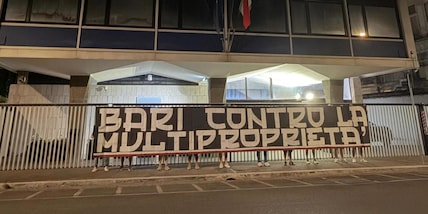 Calcio: striscione davanti alla Figc, 'Bari contro la multiproprietà'