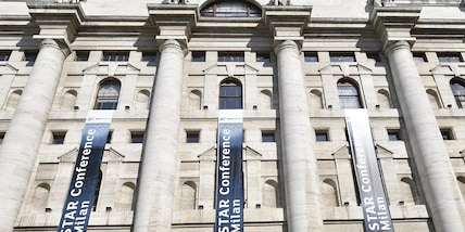Borsa: Milano apre in calo, -0,52%