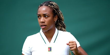 Tyra Grant dà spettacolo a Wimbledon, demolita la beniamina di casa Katie Boulter. Ok la Paolini