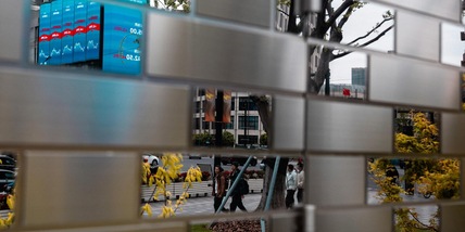 Borsa: l'Asia chiude in rialzo con i microchip, Tokyo +1,2%