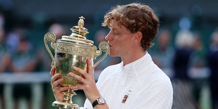 Sinner trionfo leggendario a Wimbledon: che rimonta contro Zverev, Jannik centra lo storico back to back!
