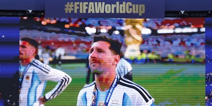 Messi piange, il megaschermo lo mostra in diretta mondiale