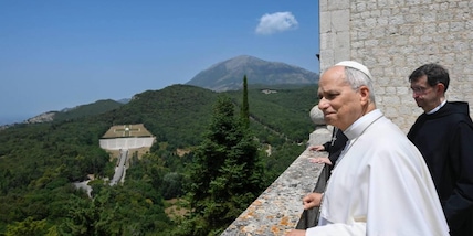 Il Papa a sorpresa visita l'abbazia di Montecassino