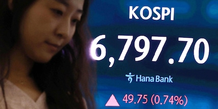 Borsa: Asia in ordine sparso, i conti di Sk Hynix affondano Seul e i chip