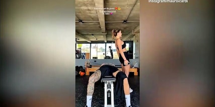 Icardi che ridere, usa la fidanzata per allenarsi