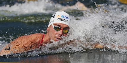Italia d'argento nella staffetta 4x1,5 km agli Europei di nuoto: oro alla Germania