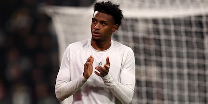 Roma-Mora in chiusura, Napoli su Gabriel Jesus, Atalanta su un ex Juve. E Cabal... Roma-Mora in chiusura, Napoli su Gabriel Jesus, Atalanta su un ex Juve. E Cabal...