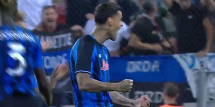 Scamacca stende l'Hapoel e trascina l'Atalanta in Conference League. Rangers eliminati! Manita Ajax