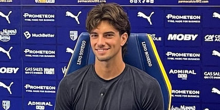 Parma, alla conferenza pre-Juve non si presenta l'allenatore Cuesta: chi ha parlato e perché