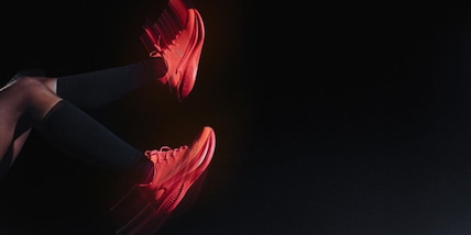 Saucony presenta ViziRed, la nuova e vivace colorway ispirata alla velocità e all’energia della linea Endorphin