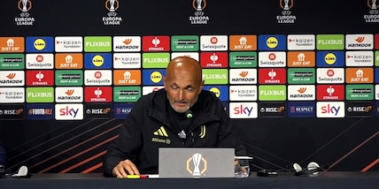Spalletti: "Con un cellulare in mano si vomitano addosso agli altri le proprie debolezze"
