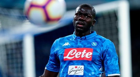 Koulibaly, è Sarri-Guardiola: il City insidia la Juve