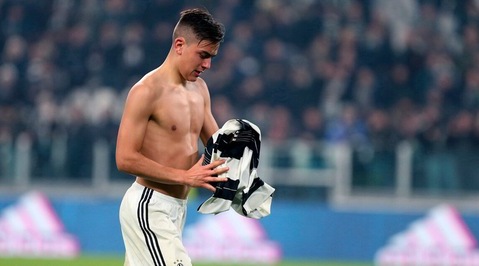 Villar Perosa, c'è Dybala tra i tifosi della Juve e il mercato