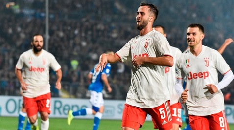 Brescia-Juve 1-2: un autogol e Pjanic portano i bianconeri in vetta