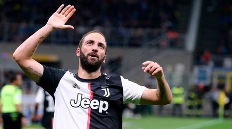 Juve, Higuain atteso domani ma andrà in campo a fine mese
