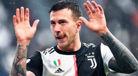 Manchester United, sondaggio per Bernardeschi