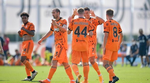 Juve-Novara 5-0: è già grande intesa tra Cristiano Ronaldo e Kulusevski