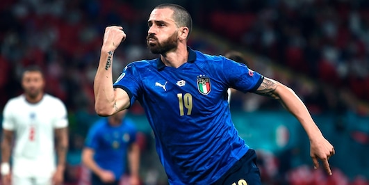Bonucci, leader sul campo e sul web