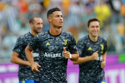 Ronaldo chiede l'addio alla Juve: potrebbe andare via oggi!