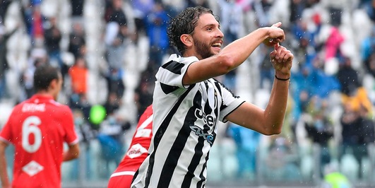 La Juve soffre ma batte la Samp: Dybala, gol e infortunio