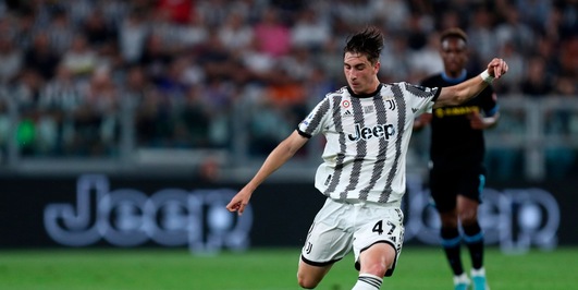 Miretti, stagione super con la Juve e festa.. col diploma!