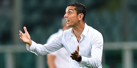 Longo e il Como: stasera si parte da Cosenza