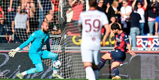 Un Toro di fantasmi crolla a Bologna