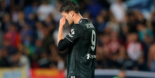 Vlahovic, futuro al palo. Resta alla Juventus se…