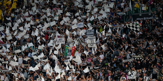 Abbonamento allo Stadium, tifosi Juve tra fedeltà e sfiducia
