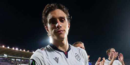 Milan, duello mercato per il ruolo di terzino: è sfida Calafiori-Mazzocchi