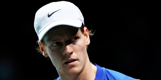 Sinner si mostra al mondo. E a 20 anni diventa uomo