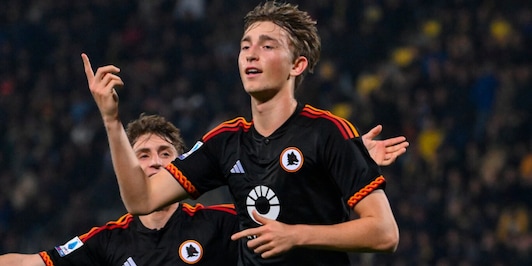 Huijsen, telefono bollente: la Premier, Thiago Motta e la contropartita Juve