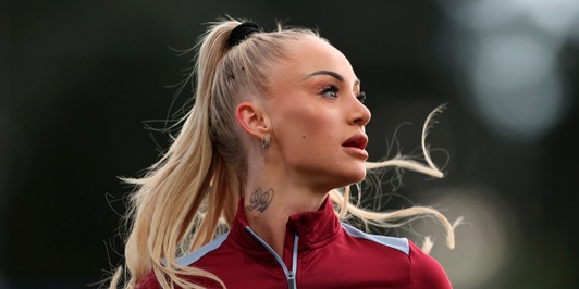 Douglas Luiz, Alisha Lehmann ti segue a Torino: è fatta con la Juve Women