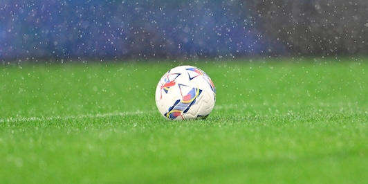 Calcio, calendario folle? Anche gli ingaggi! Se nessuno fa un passo indietro...