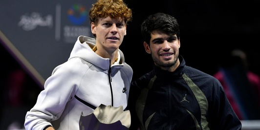 Sinner e Alcaraz fanno già scuola! E il tennis si spacca in due partiti…