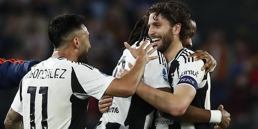 Juve protagonista, la Roma si salva: gol Locatelli, l'1-1 se l'inventa Ranieri