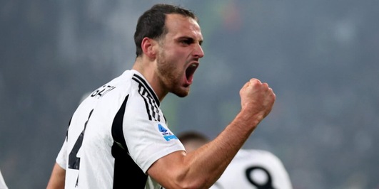 Gatti, gli agenti a cena col Napoli: i milioni sul piatto e la replica della Juventus