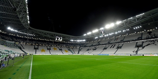 Addio storico alla Juve, si chiude un'epoca: Comolli ha ratificato la risoluzione consensuale del ds