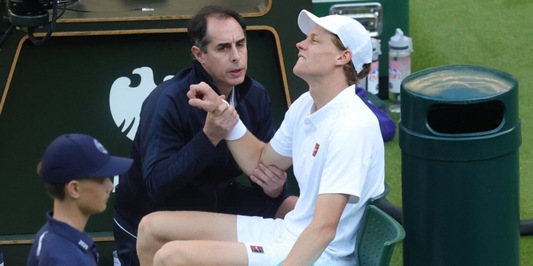 Mistero Sinner, il dolore al gomito e i quarti con Shelton: cosa sta succedendo