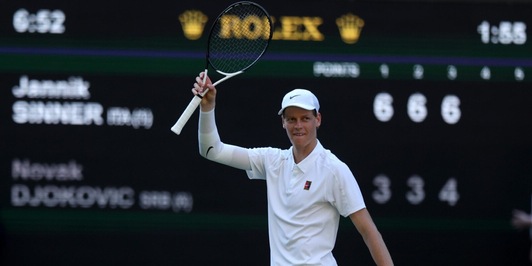 Sinner tra i miti: "Carlos, rieccomi". Nole non ha più margine, Jannik scrive la storia