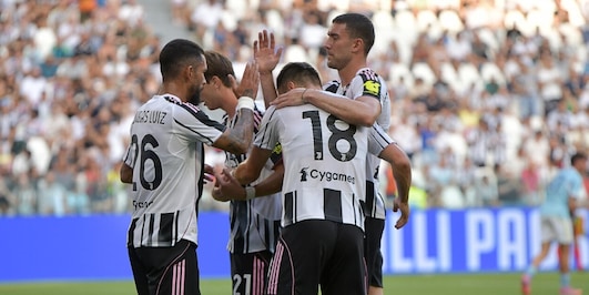 Vlahovic, gol e fischi: i tifosi Juve non lo vogliono più. E Douglas Luiz...