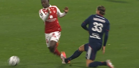 Il Lione frena con il Brest: Hateboer espulso dopo 7’! Poker Rennes, Lens e Lilla ok
