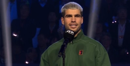 Alcaraz, Sinner "sempre più forte" e sfida rilanciata: sul pubblico a Torino solo applausi
