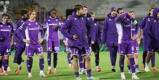 Disastro Fiorentina: l'Aek Atene sbanca il Franchi. Primo ko per Vanoli Disastro Fiorentina: l'Aek Atene sbanca il Franchi. Primo ko per Vanoli