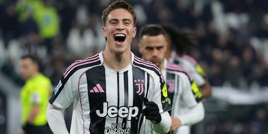 Yildiz si carica la Juve sulle spalle anche in campionato: doppietta e 2-1 al Cagliari in rimonta