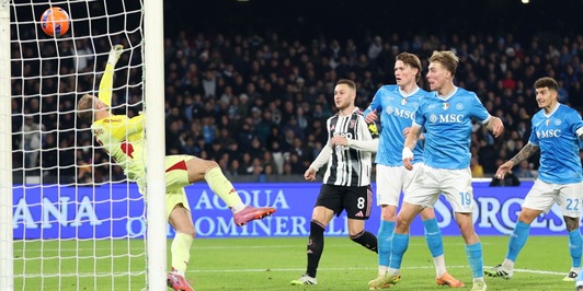 Napoli-Juve 2-1: Spalletti sostituisce il 10 al Maradona e perde, Hojlund ringrazia...McKennie