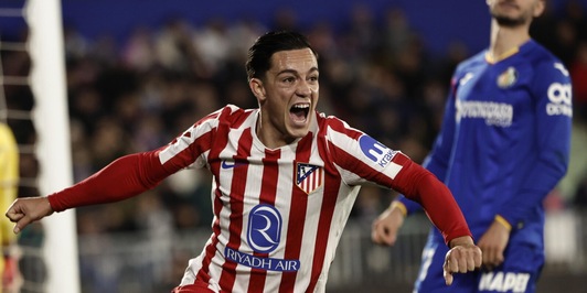 Il Cagliari punta Lucca, la Roma su Raspadori. Rumors anche su Dzeko e Insigne: mercato all'attacco